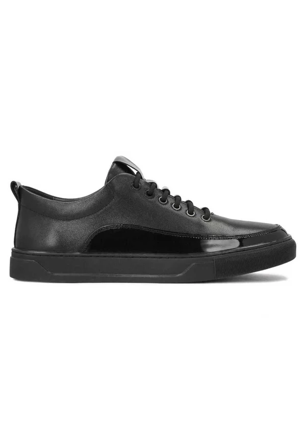 AJAKS - Trainers - black