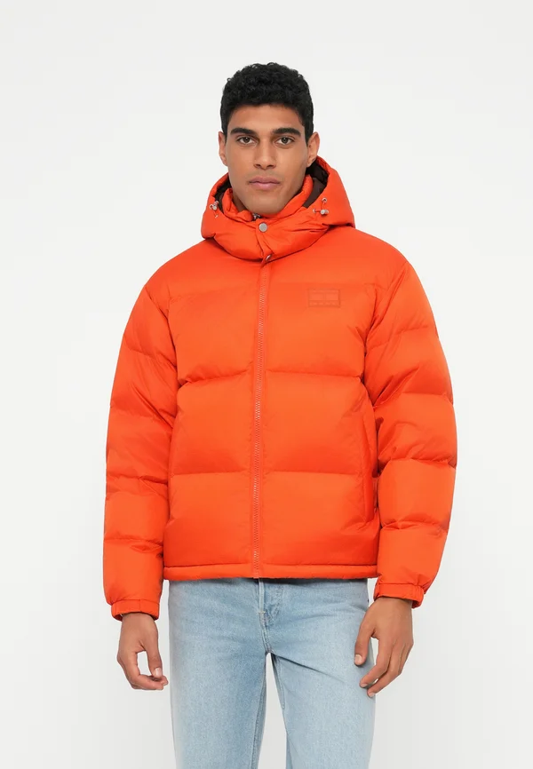 ALASKA PUFFER - Down jacket - voyager orange