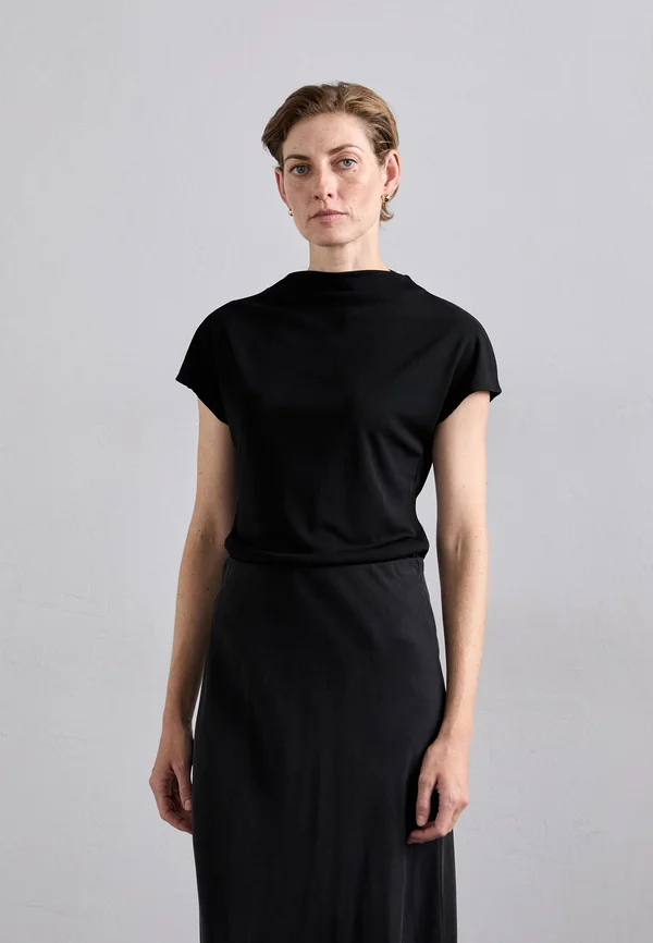 ALITTA - Basic T-shirt - black