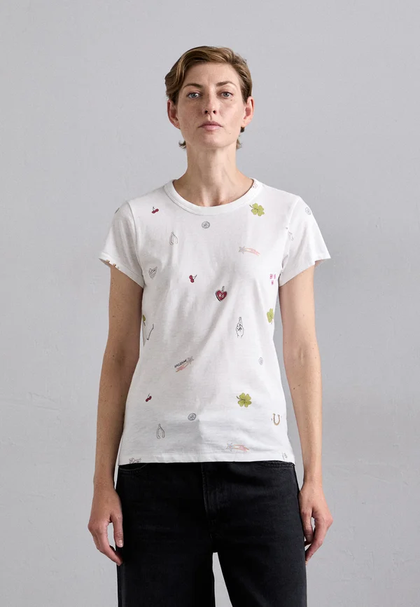 ALL OVER LUCKY CHARM TEE - Print T-shirt - white