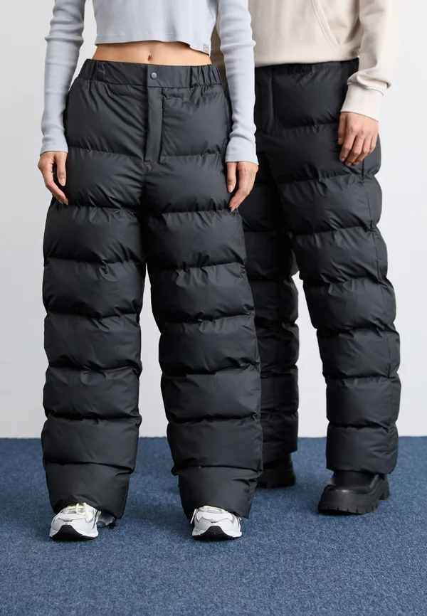 ALTA PUFFER PANTS REGULAR UNISEX - Trousers - black