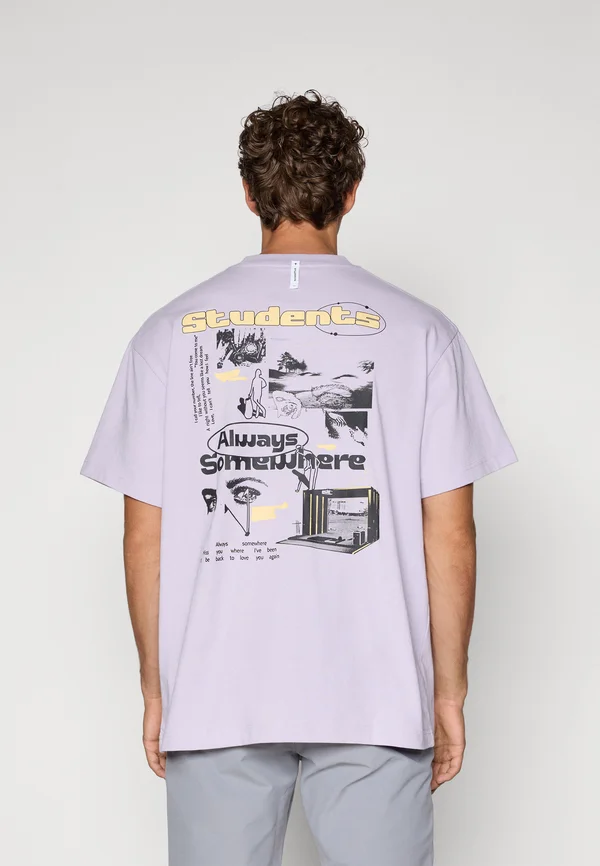 ALWAYS SOMEWHERE - Print T-shirt - wisteria