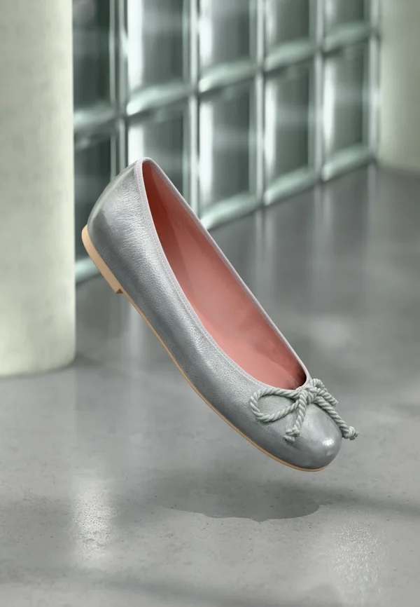 AMI   - Ballet pumps - plata