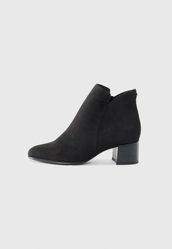 Ankle boots - black