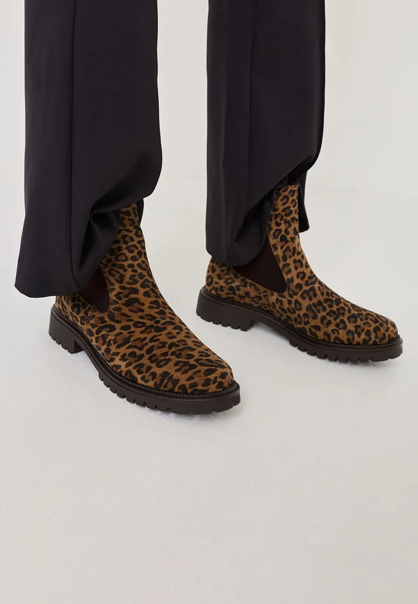 Ankle boots - leopard