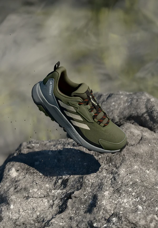 ANYLANDER - Climbing shoes - olive strata  beige   core black