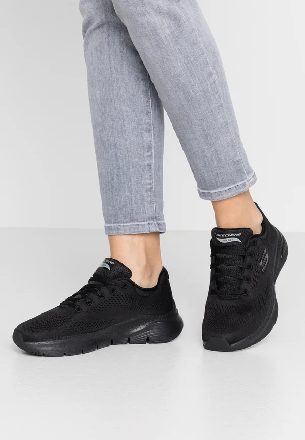 ARCH FIT - Trainers - black