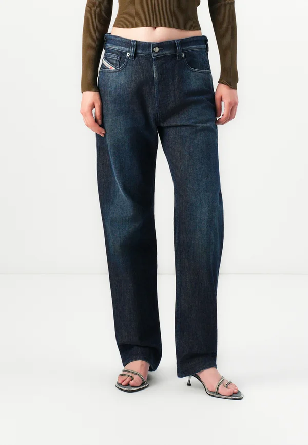 ARK - Relaxed fit jeans - 01