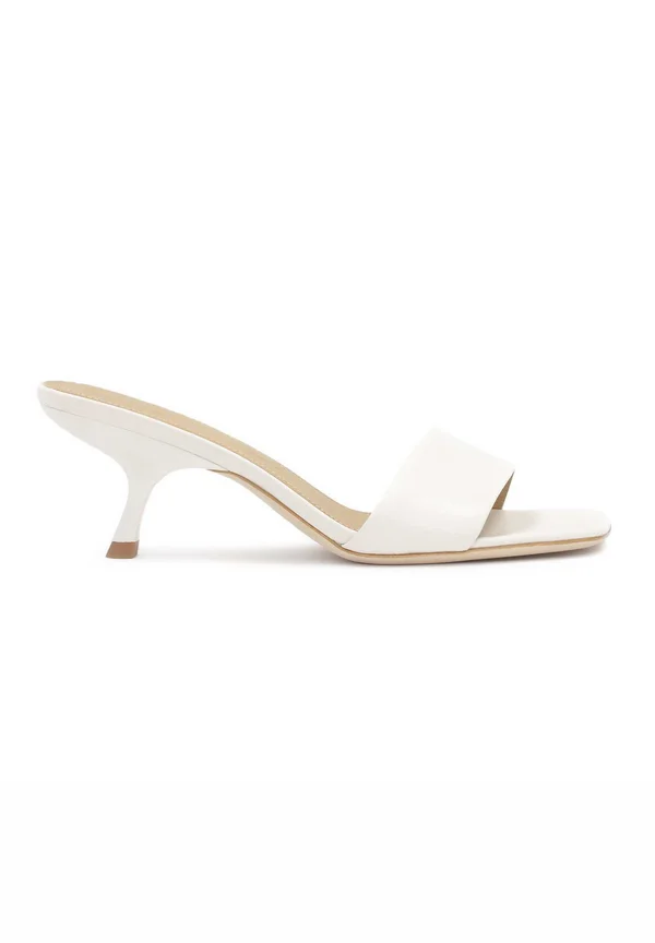 ARUBA - Heeled mules - white
