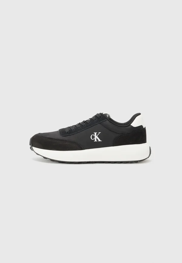 ATHLEISURE RUNNER - Trainers - black/bright white