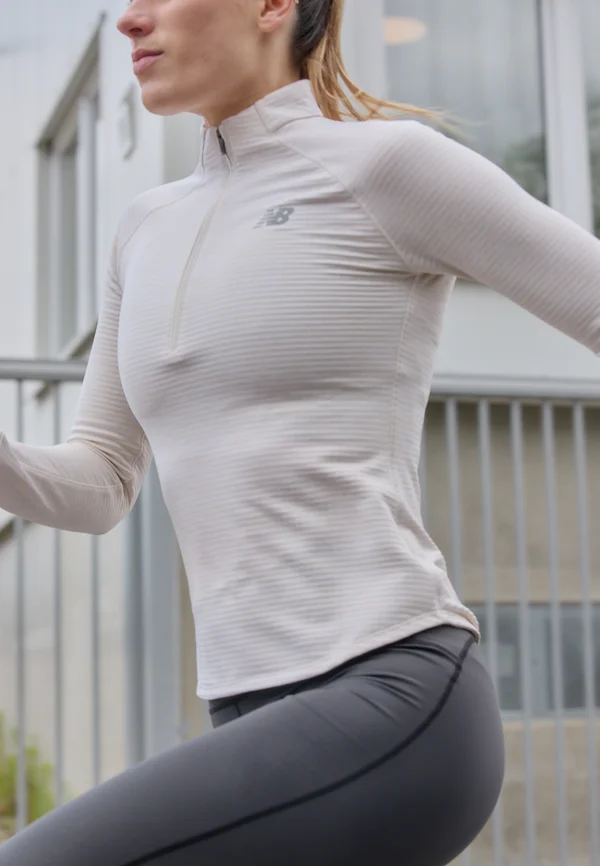 ATHLETICS GRID 1/2 ZIP - Long sleeved top - beige
