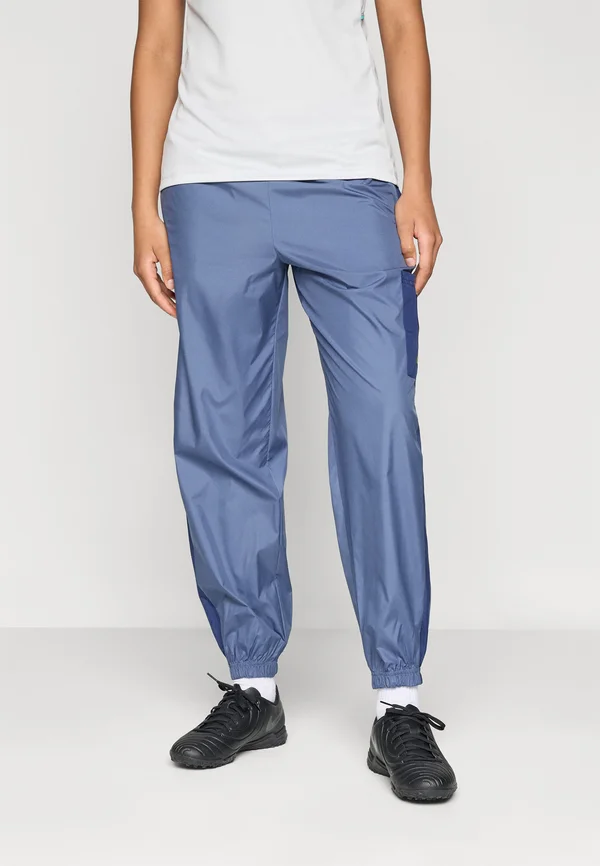 ATLÉTICO MADRID ESSENTIAL REPEL JOGGER - Club wear - diffused blue/binary blue/vibrant yellow