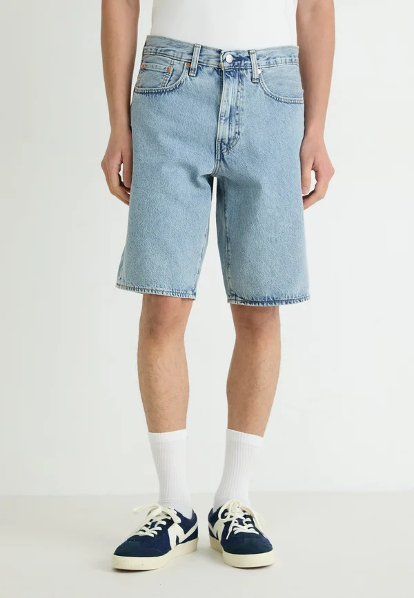 BAGGY - Denim shorts - pockets full