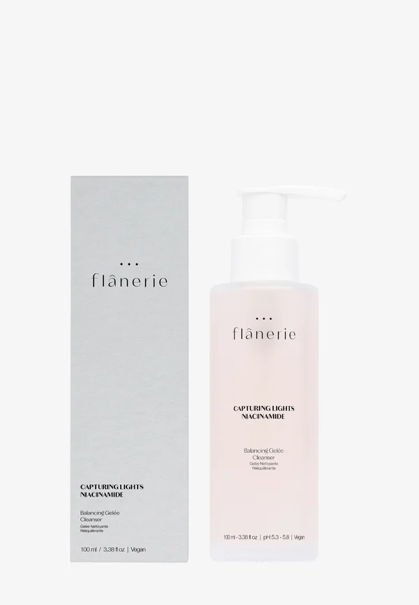BALANCING GELÉE CLEANSER - Makeup remover