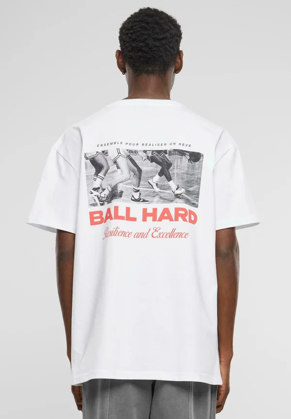 BALL HARD HEAVY - Print T-shirt - white