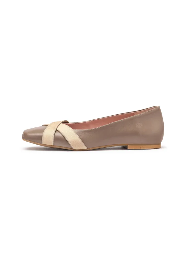 Ballet pumps - beige