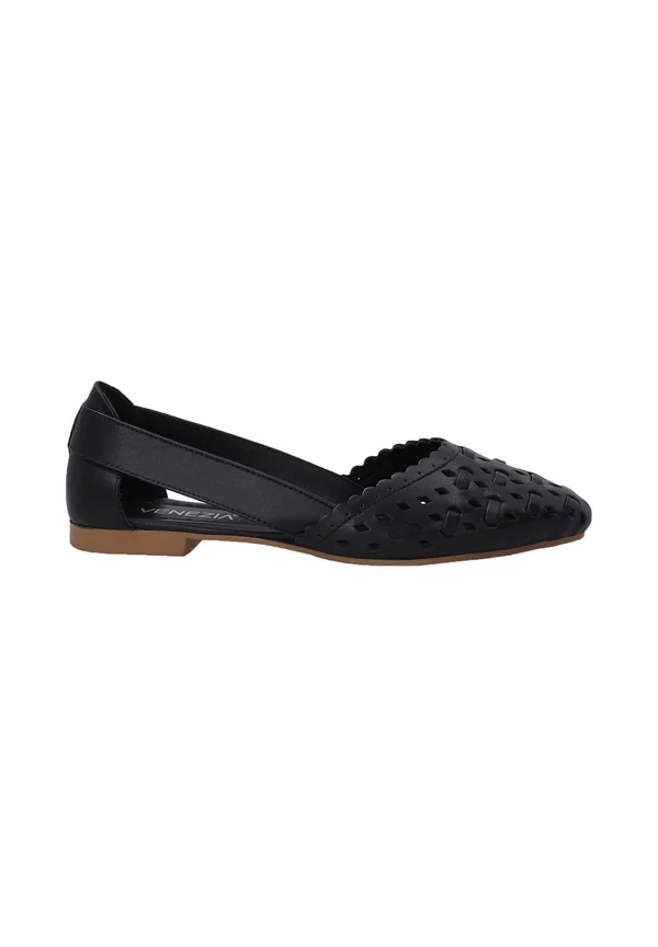 Ballet pumps - black