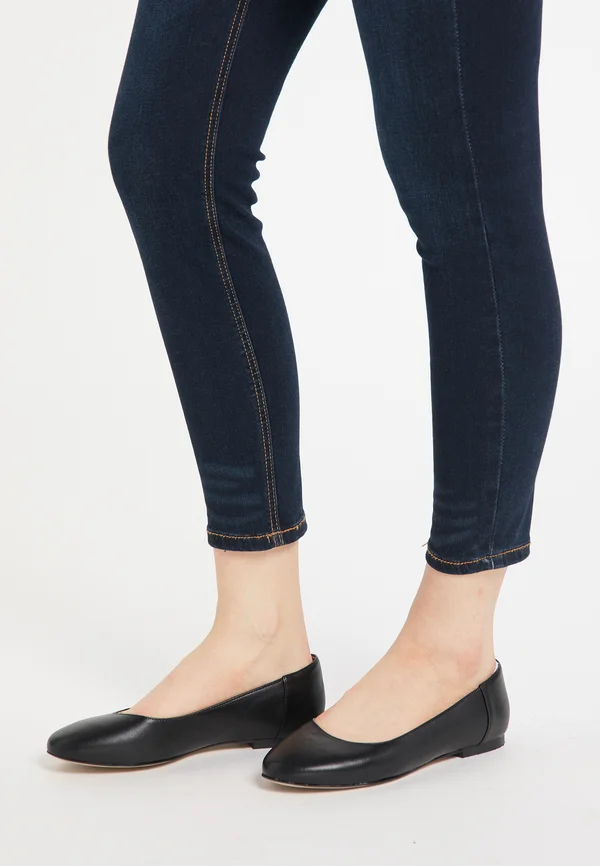 Ballet pumps - black