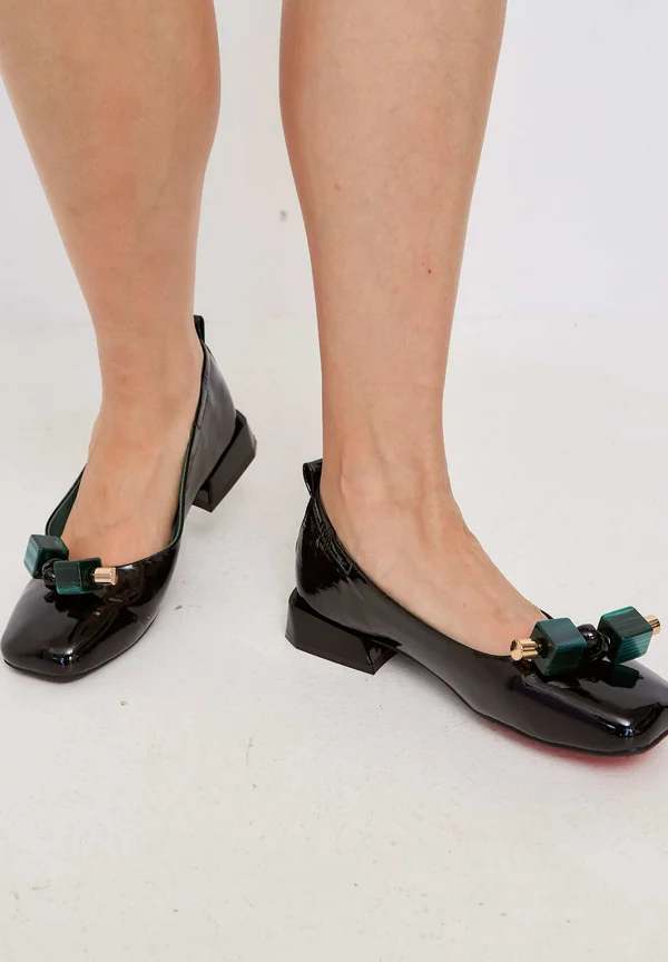 Ballet pumps - black