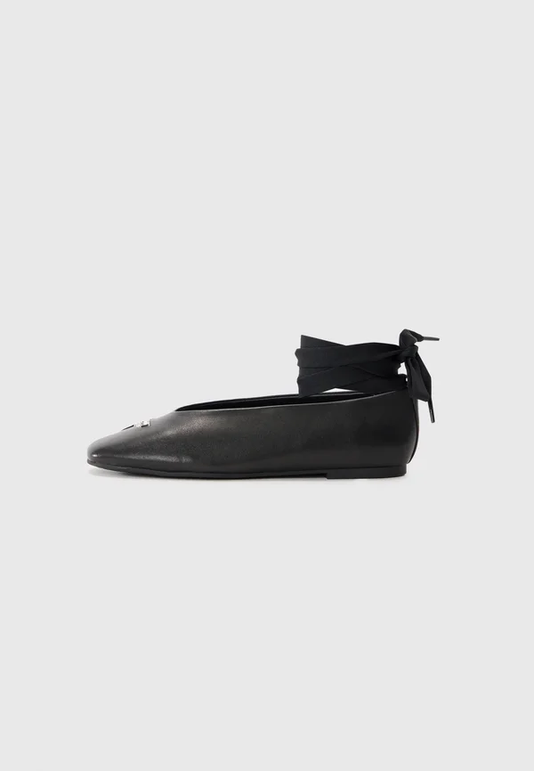 Ballet pumps - black