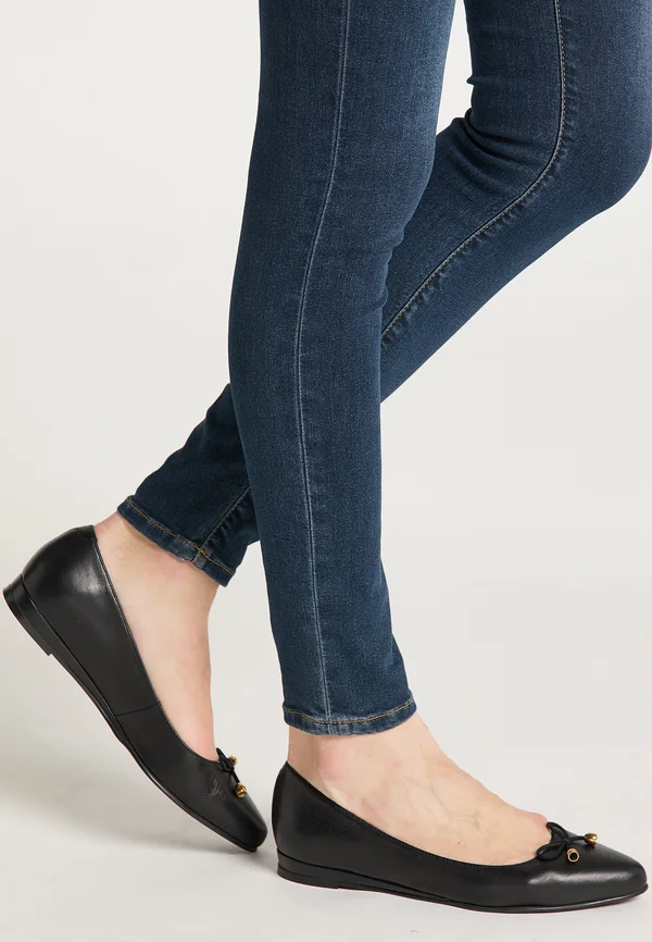 Ballet pumps - black