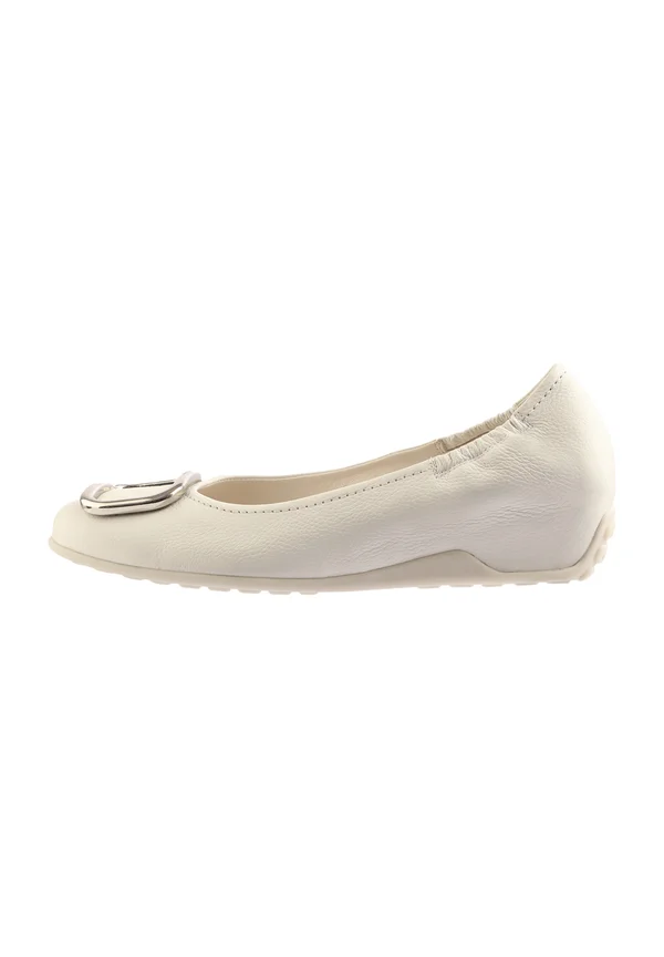 Ballet pumps - creme