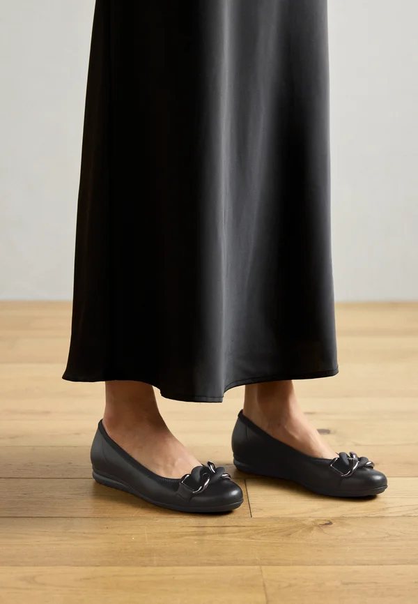 Ballet pumps - schwarz