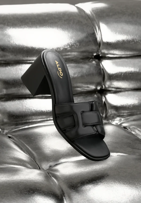 BANALADAR PILLOW WALK - Heeled mules - black