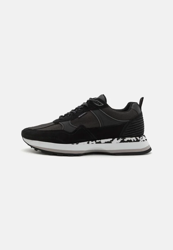 BANKS - Trainers - black