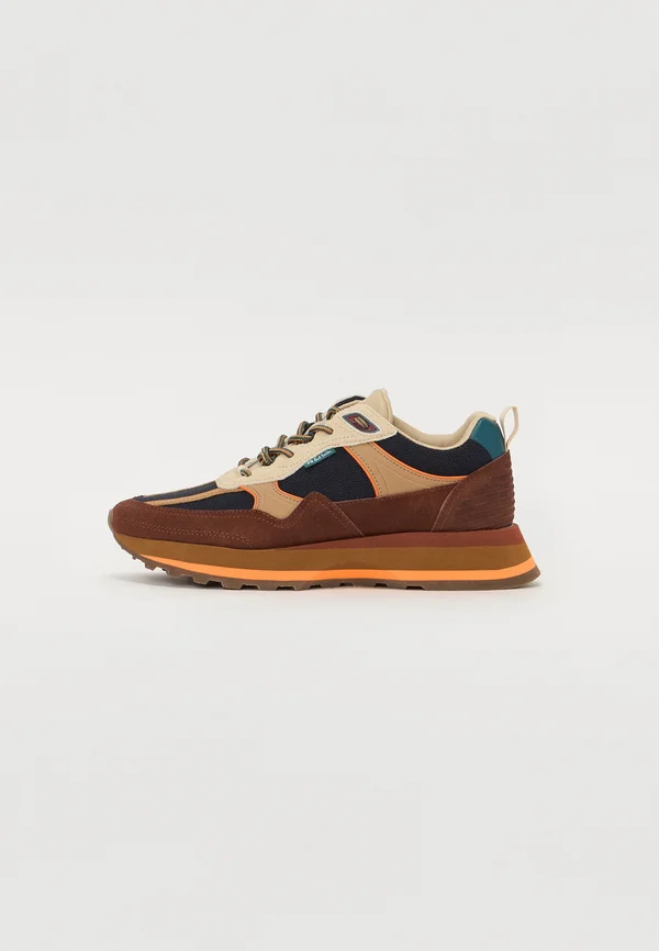 BANKS - Trainers - tan