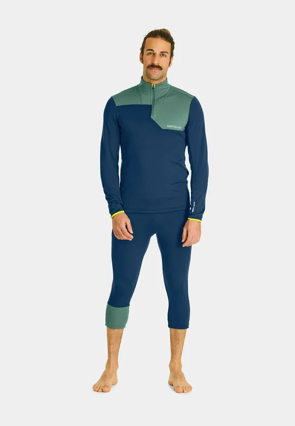 Base layer - deep ocean