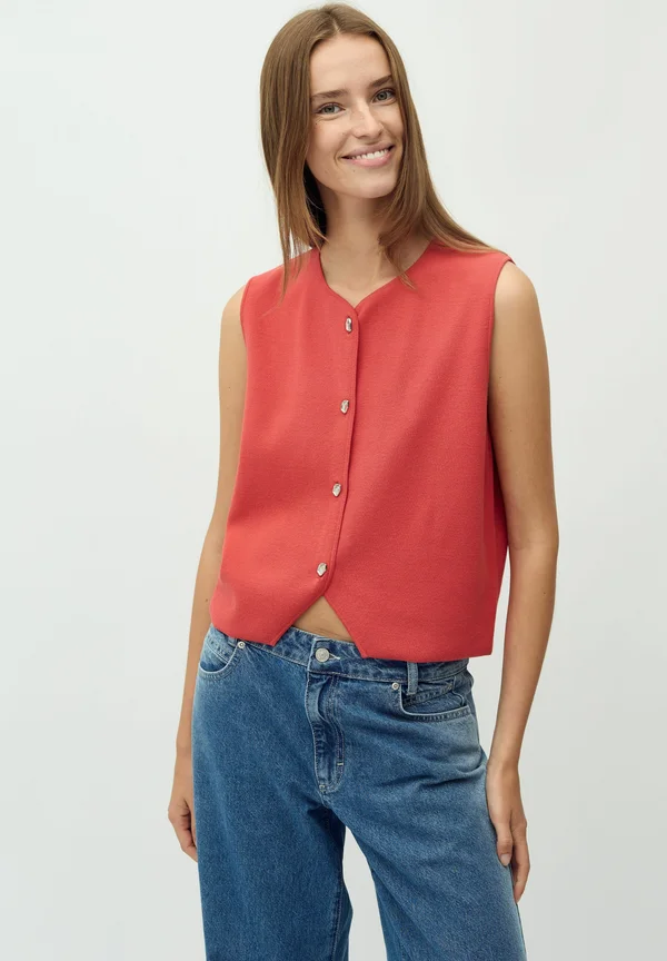 BASIA-M - Waistcoat - red candy