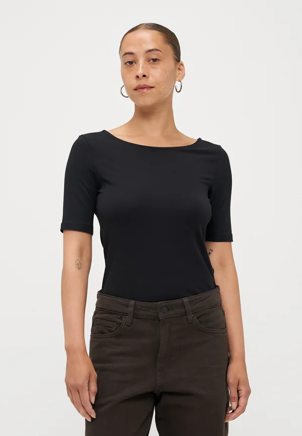 Basic T-shirt - black