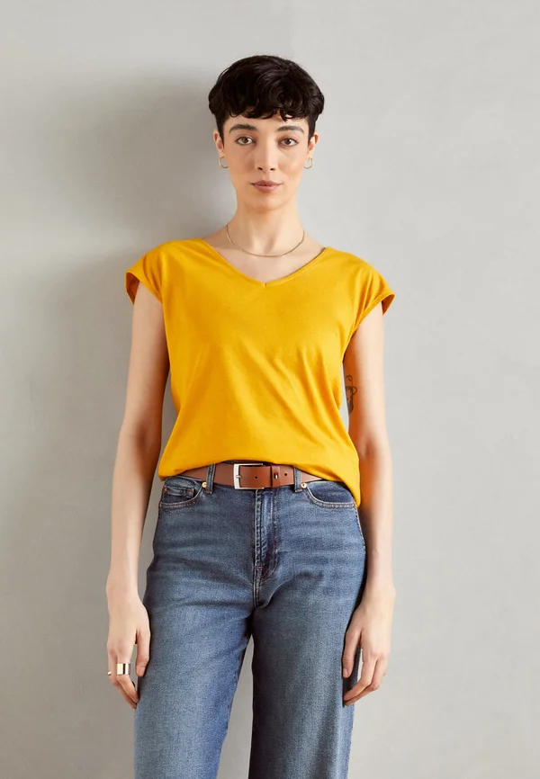 Basic T-shirt - golden yellow