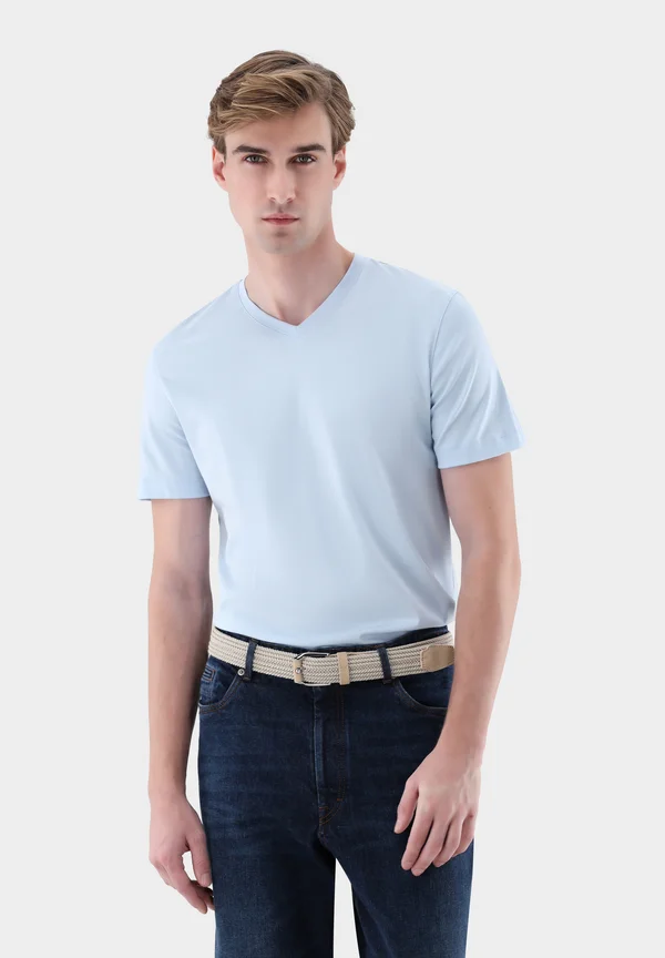 Basic T-shirt - light blue