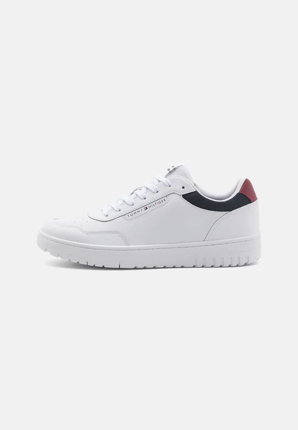 BASKET CORE LITE - Trainers - white