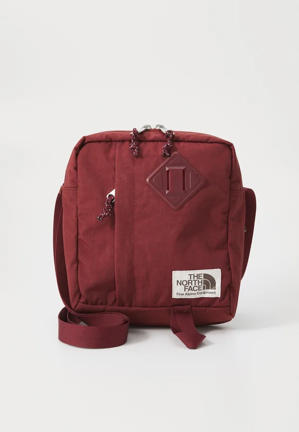 BERKELEY CROSSBODY UNISEX - Cross body bag - sumac/alpine plum
