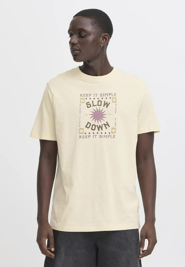 BHJOEY - Print T-shirt - bleached sand