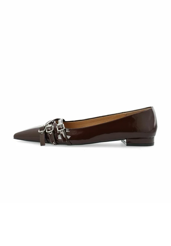 BIABARI POINTY FLAT BUCKLE - Ballet pumps - brownpatent
