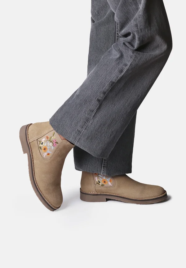 BISBAL - Ankle boots - beige