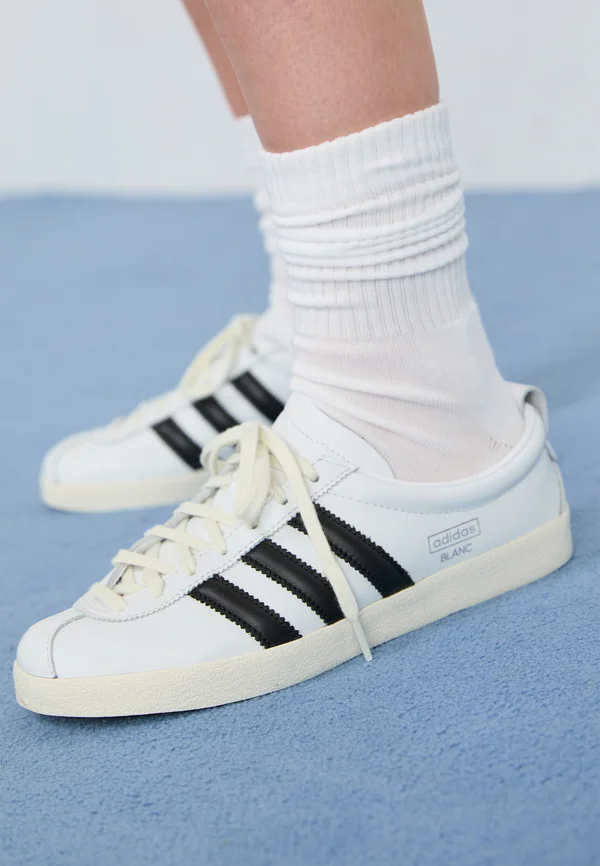 BLANC - Trainers - white/core black/off white
