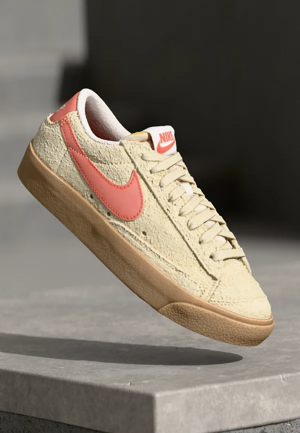BLAZER 77 - Trainers - alabaster/magic ember/light brown/sail