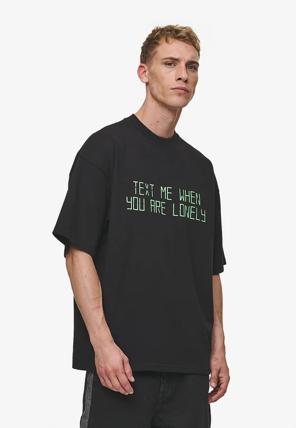 BLEEK BOXY TEE - Print T-shirt - washed black