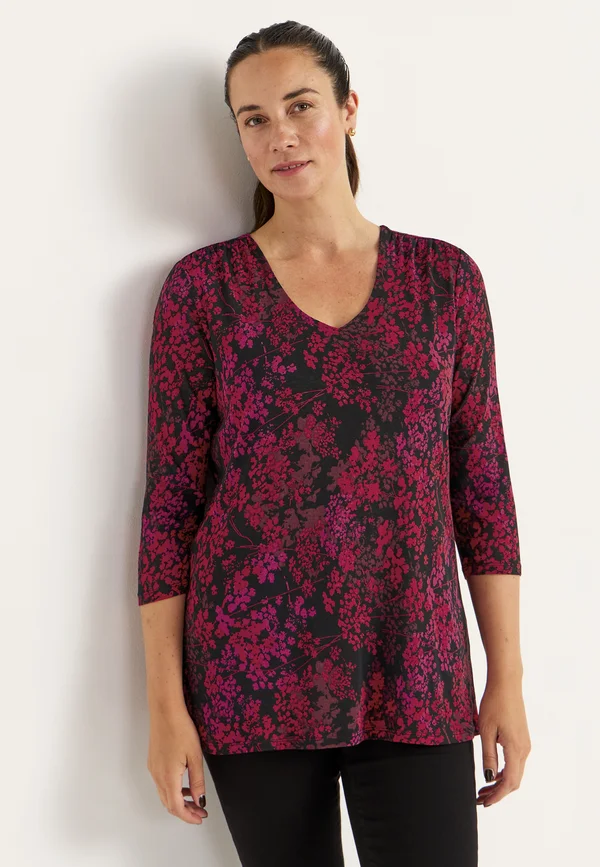 Blouse - red patterned