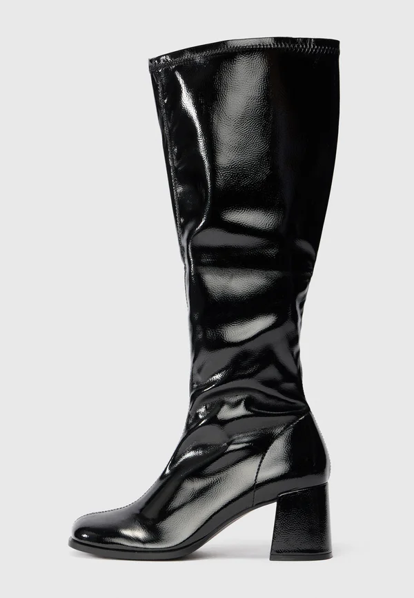 Boots - black