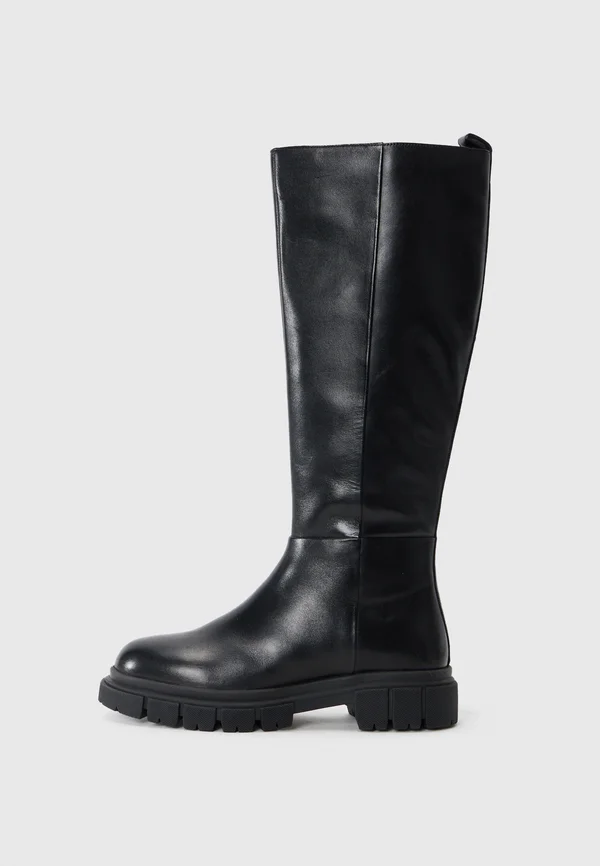 Boots - black