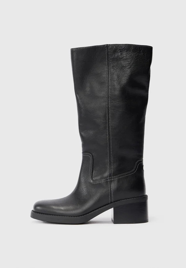 Boots - black