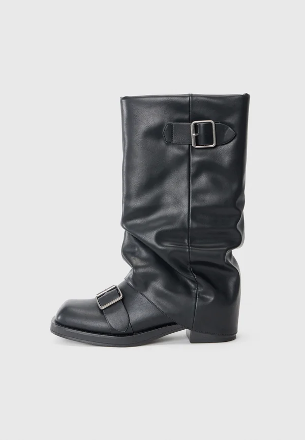 Boots - black