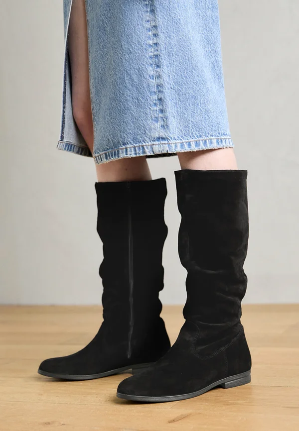 Boots - black