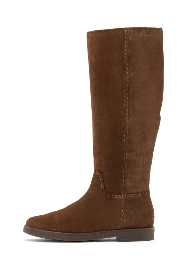 Boots - brown